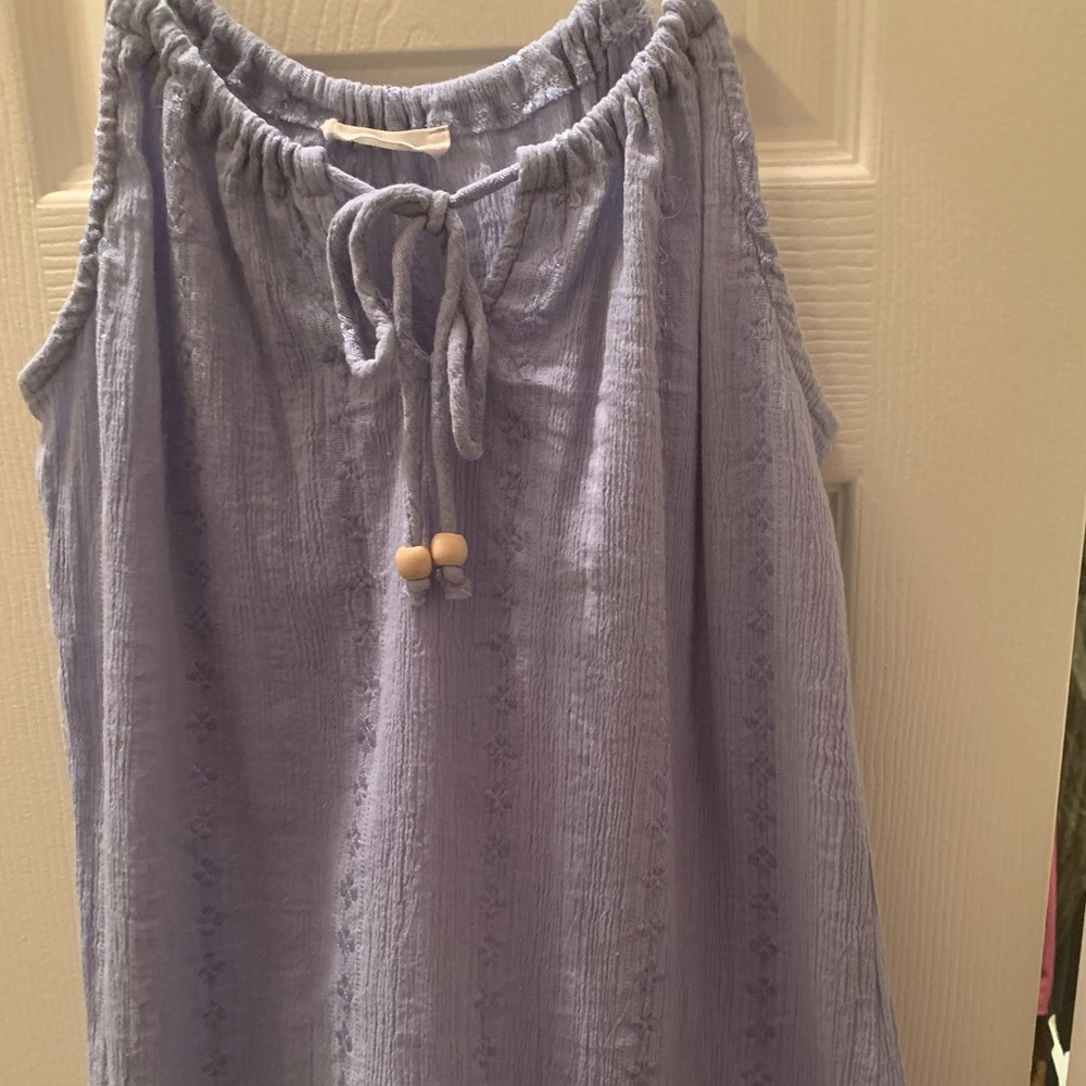 Jella C. Adjustable Strap top